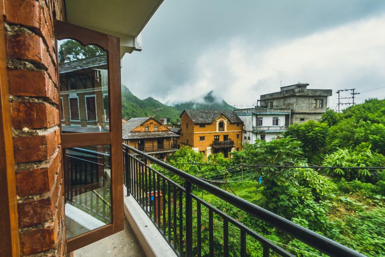 Shristi Hotel & Lodge バンディプール エクステリア 写真